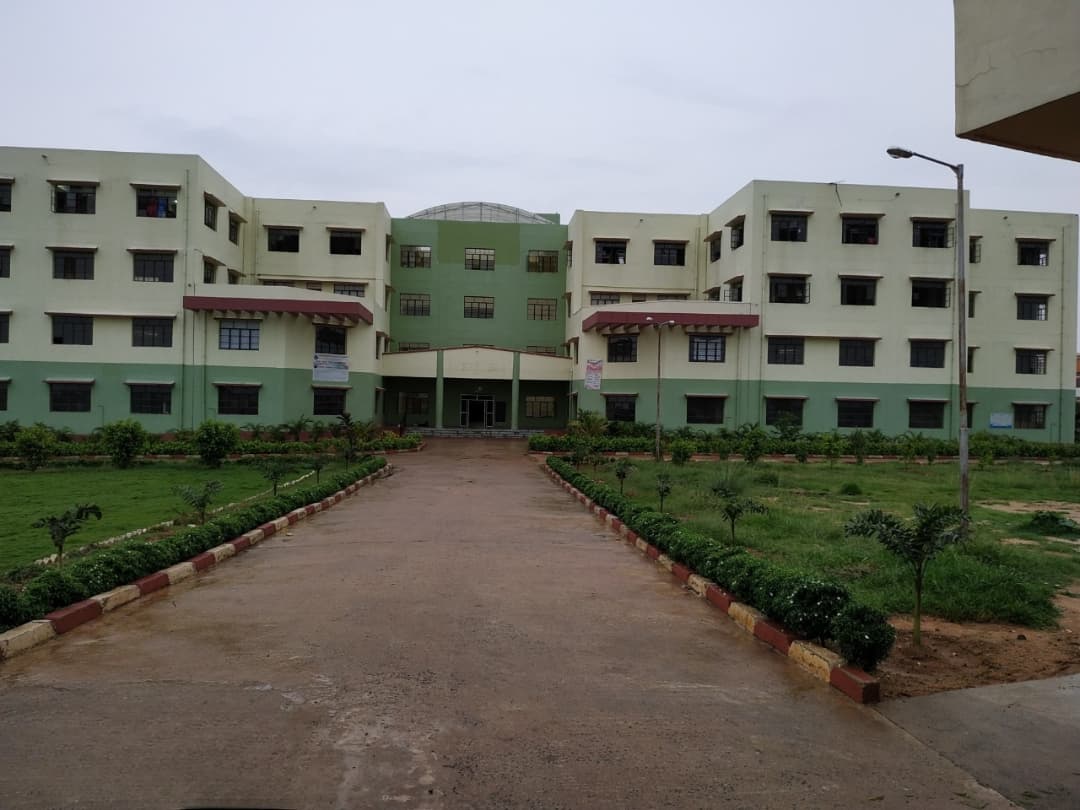 Madhupur Polytechnic College